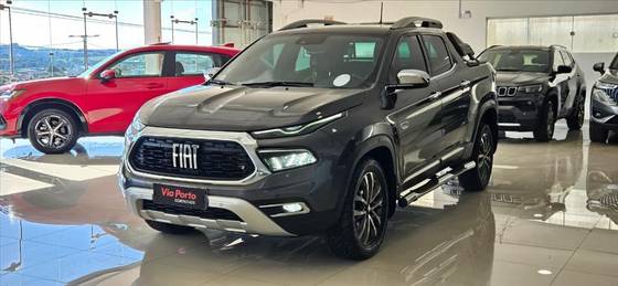 FIAT TORO 2.0 16V TURBO DIESEL RANCH 4WD AT9 FIAT TORO 2.0 16V TURBO DIESEL RANCH 4WD AT9